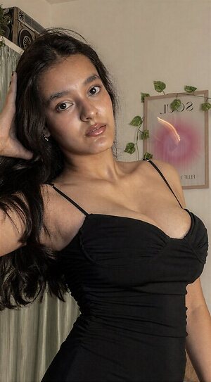 Subhashree leaked photo #2