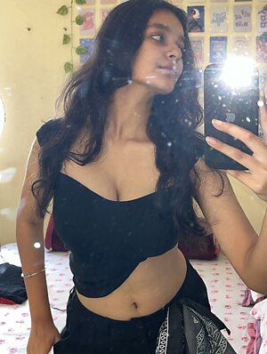 Subhashree leaked photo #18