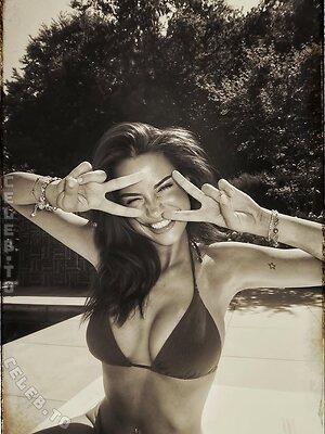 Suela Mehmedi photo