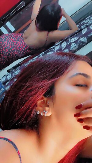 SUHANA KHAN leaked photo #32