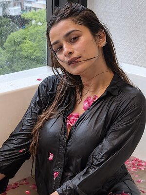 SUHANA KHAN leaked photo #60