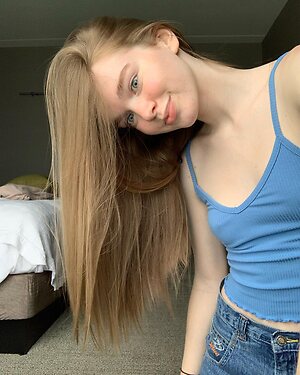 Summer Howell leaked photo #120