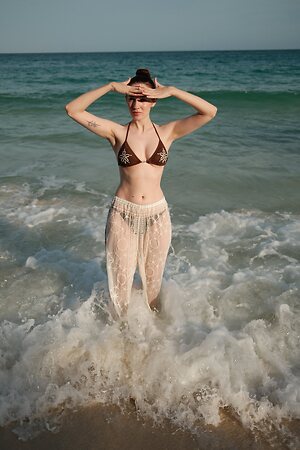Summer leaked photo #3