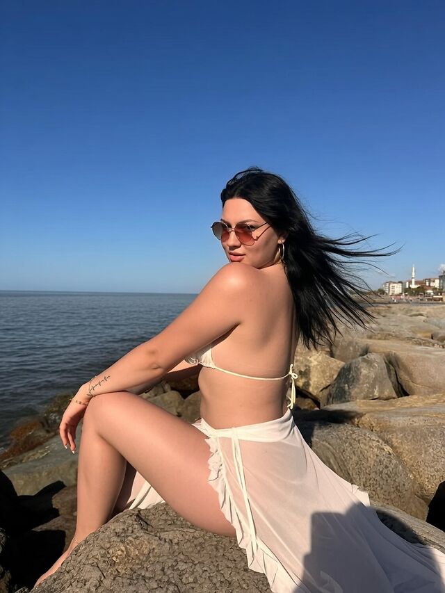 Suna şener leaked photos