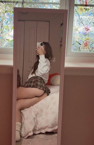 Sunflower ASMR leaked photo #2
