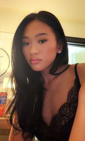 Suni Lee leaked photo #6