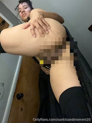 sunkissedmommi leaked photo #11