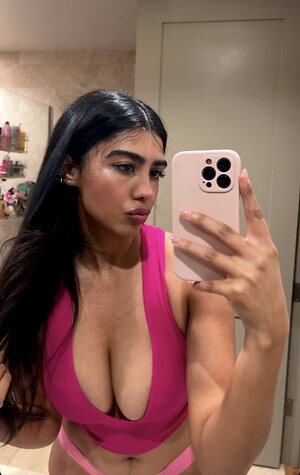 Sunya Siddiqui leaked photo #23