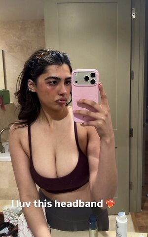 Sunya Siddiqui leaked photo #34