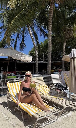 sunyyy Nude Leaked Photo #3