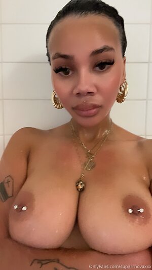 Sup3rrnovax Sup3rrnova m!lkmai Nude Leaked Photo #3