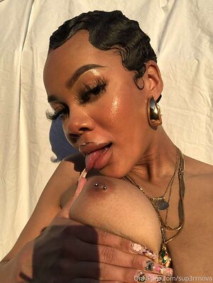Sup3rrnovax Sup3rrnova m!lkmai Nude Leaked Photo #9
