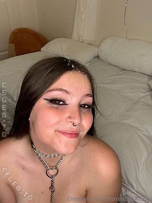 Super baddie Nude Leaked Photo #21