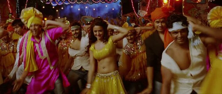 Surveen Chawla leaked photo #2
