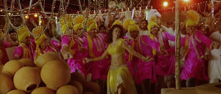 Surveen Chawla leaked photo #3