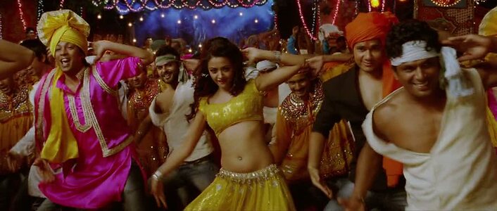 Surveen Chawla leaked photo #13