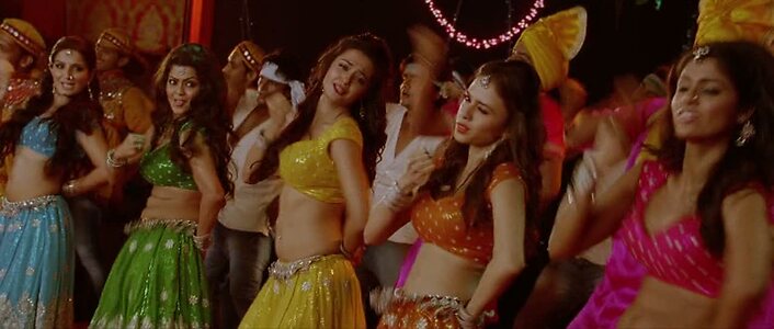 Surveen Chawla leaked photo #14