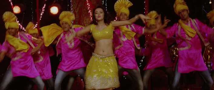 Surveen Chawla leaked photo #23
