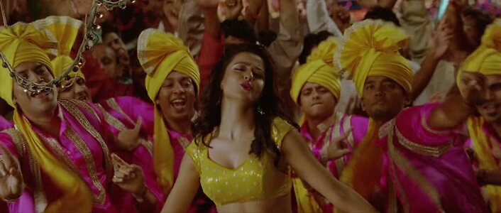 Surveen Chawla leaked photo #25