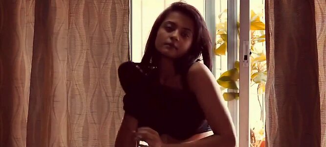 Surveen Chawla leaked photo #37