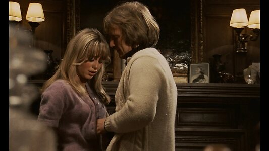 Susan George leaked photo #22