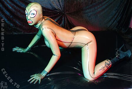 Susan Wayland Nude Leaked Photo #1387