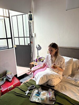 Suzanna Son leaked photo #31