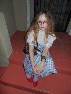 Suzanna Son