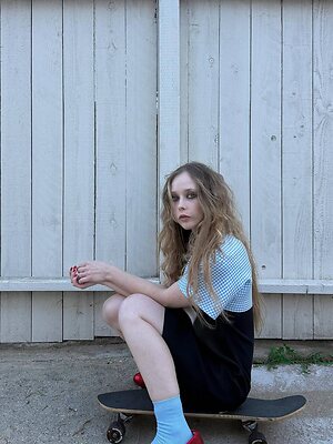 Suzanna Son