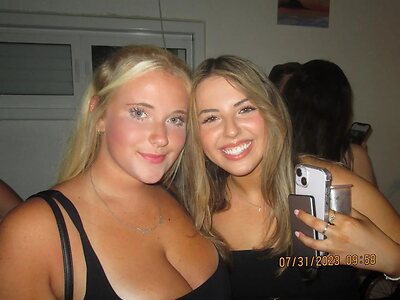 Sweet Kayla W FFW leaked photo #22