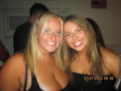 Sweet Kayla W FFW leaked photo #25