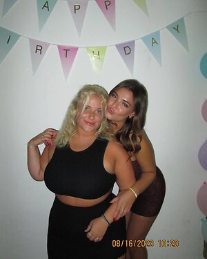 Sweet Kayla W FFW leaked photo #33