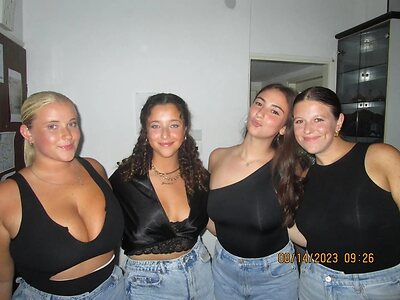 Sweet Kayla W FFW leaked photo #39