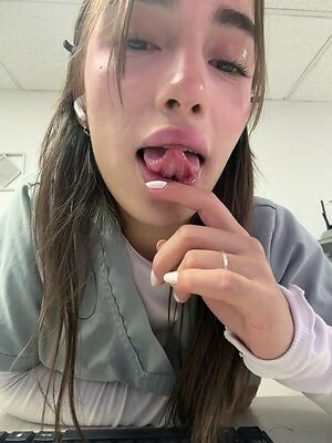 Sweet Milaa leaked photo #33