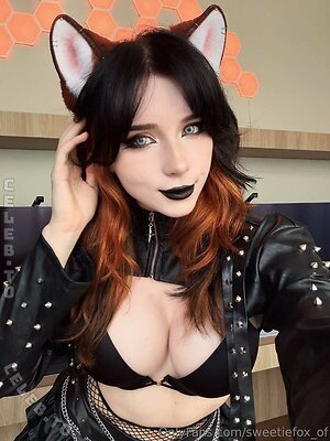 Sweetie Fox Nude Leaked Photo #18