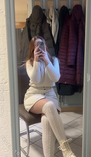 S_xfie13 leaked photo #3