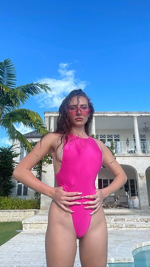Sydney Lynn Carlson leaked photo #148