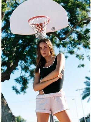 Sydney Marshall leaked photo #9
