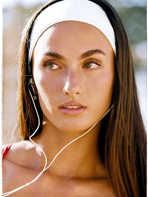 Sydney Marshall Nude Leaked Photo #41