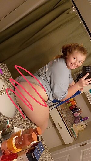 Sydney Perdue Nude Leaked Photo #4