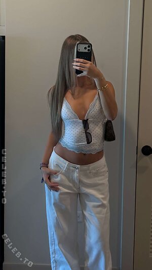 Sydney Ramolla Nude Leaked Photo #76