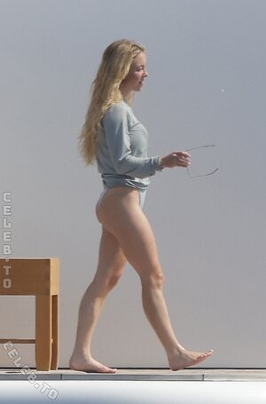 Sydney Sweeney photo