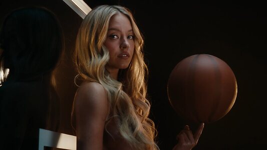 Sydney Sweeney leaked photo #574