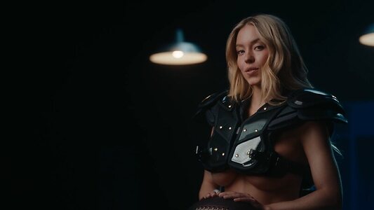 Sydney Sweeney leaked photo #590