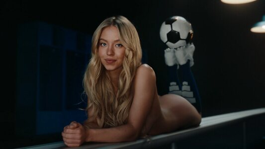 Sydney Sweeney leaked photo #605