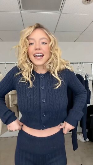 Sydney Sweeney leaked photo #871