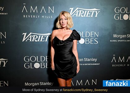 Sydney Sweeney leaked photo #875