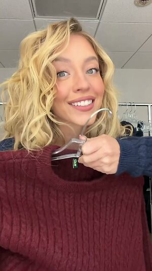 Sydney Sweeney leaked photo #1023