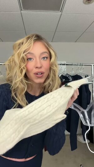 Sydney Sweeney leaked photo #1028
