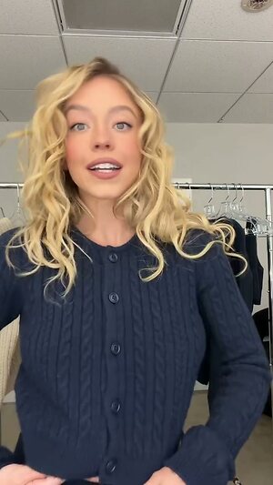 Sydney Sweeney leaked photo #1055